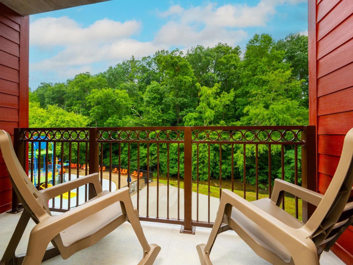Country Cascades Waterpark Resort Pigeon Forge Εξωτερικό φωτογραφία